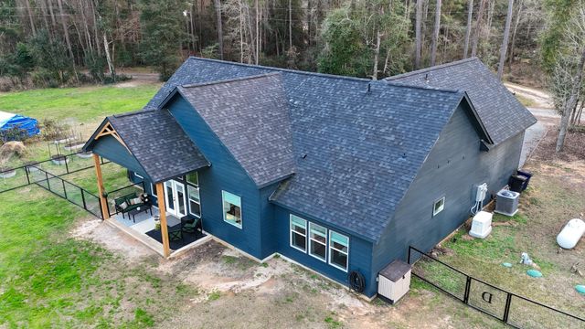 111 V Allen Lane, Coldspring, TX 77331