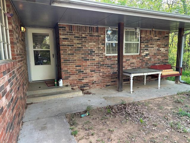 2 Lakewood Drive, Mcloud, OK 74851