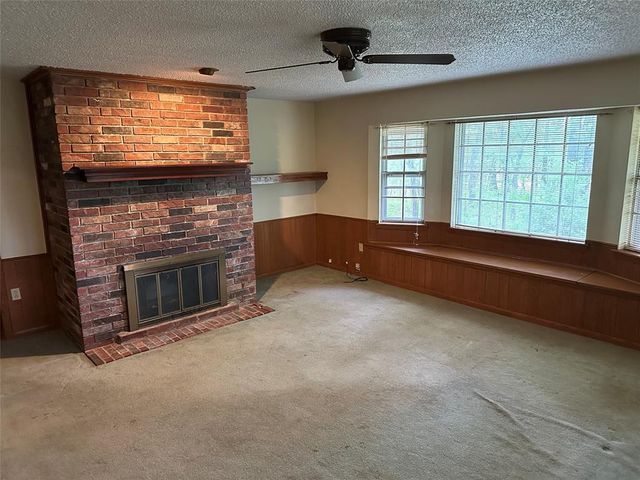 2 Lakewood Drive, Mcloud, OK 74851