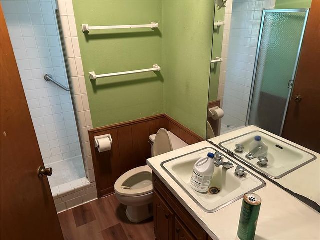 2 Lakewood Drive, Mcloud, OK 74851