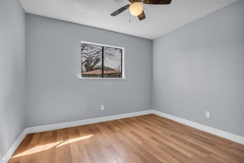 Image 22 of property listing at 15603 Mira Monte Drive, Houston, TX 77083