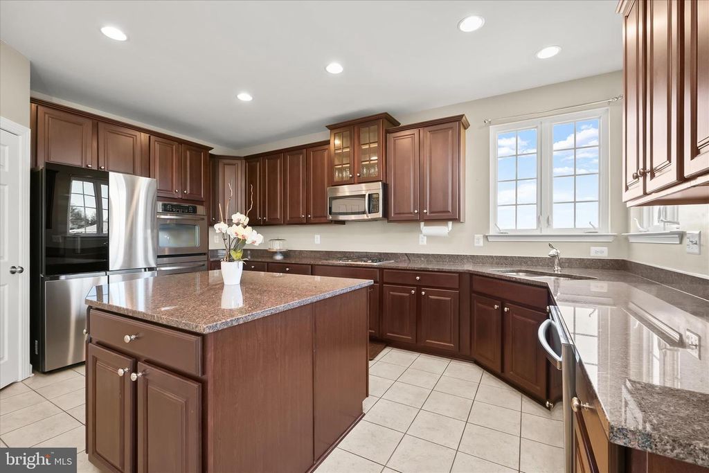 Image 28 of property listing at 10138 ROULETTE DR, Hagerstown, MD 21740