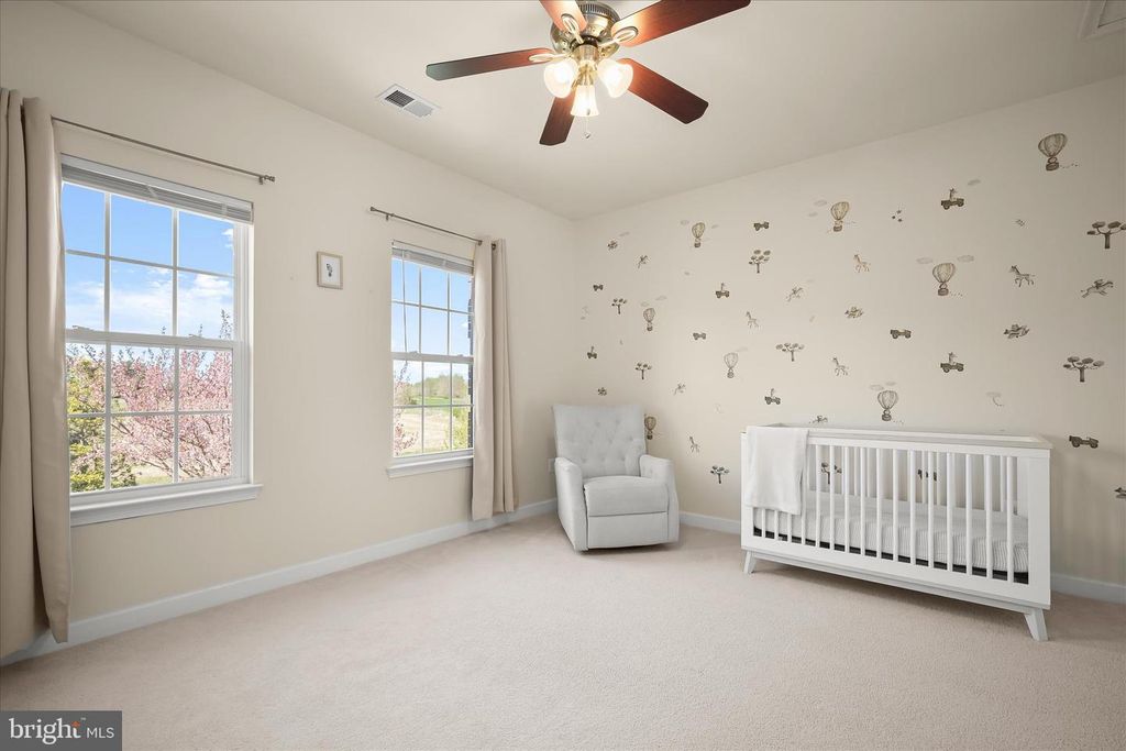 Image 56 of property listing at 10138 ROULETTE DR, Hagerstown, MD 21740