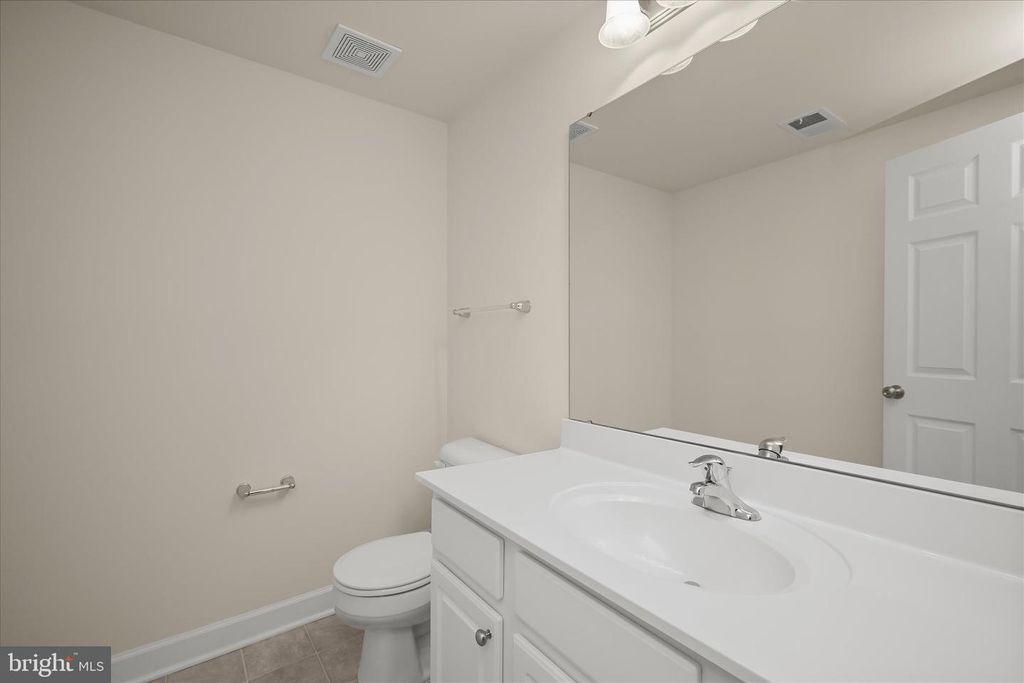 Image 69 of property listing at 10138 ROULETTE DR, Hagerstown, MD 21740