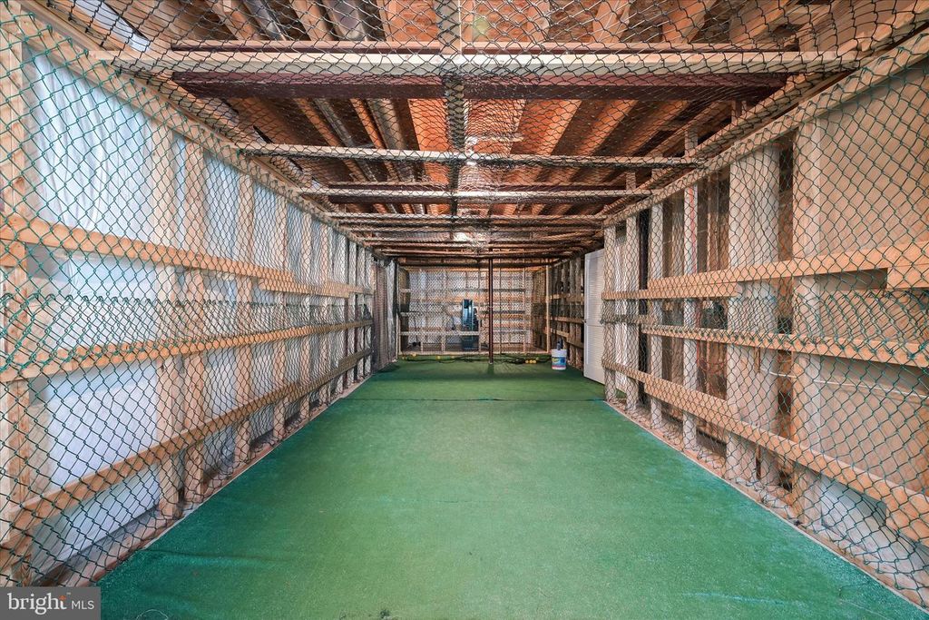 Image 9 of property listing at 10138 ROULETTE DR, Hagerstown, MD 21740