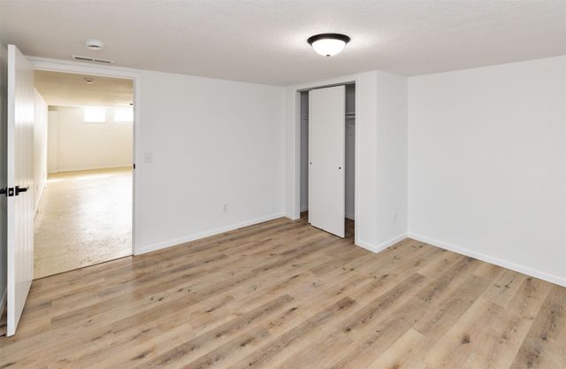 2419 E 23rd Street, Des Moines, IA 50317