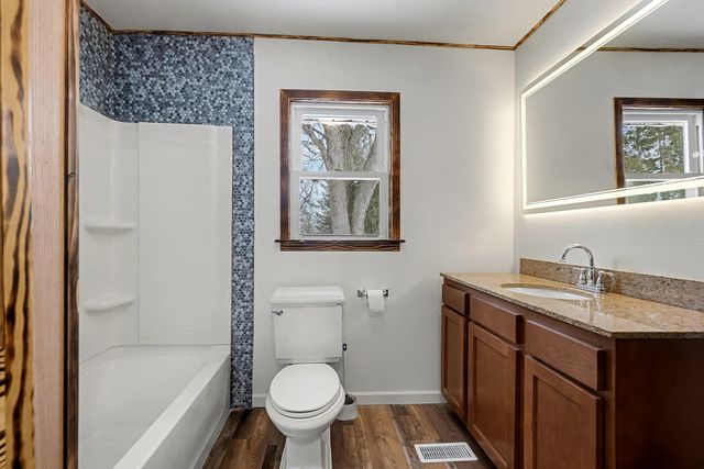 818 N Main Street, Osceola Twp, MI 49631