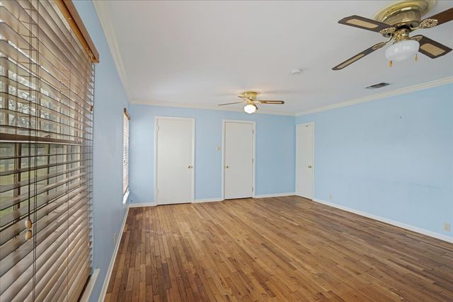 213 W Scott Street, Sherman, TX 75092