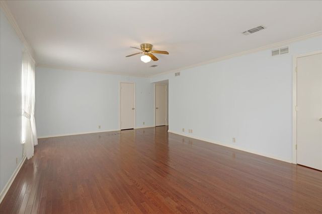 213 W Scott Street, Sherman, TX 75092