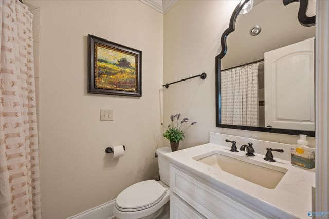 2 Mcmullen Lane, Gurley, AL 35748