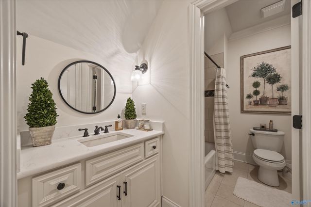 2 Mcmullen Lane, Gurley, AL 35748