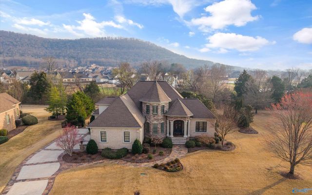 2 Mcmullen Lane, Gurley, AL 35748