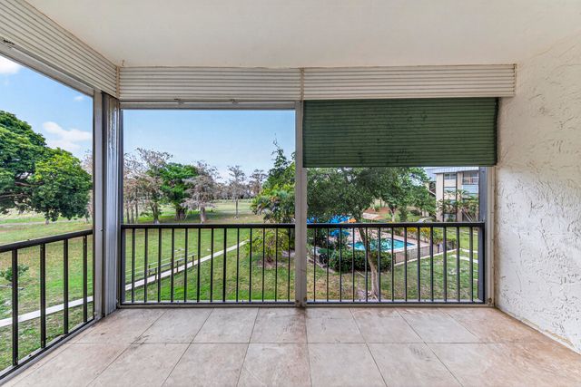 6301 N Falls Cir Drive 303, Lauderhill, FL 33319