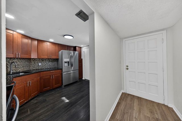 6301 N Falls Cir Drive 303, Lauderhill, FL 33319