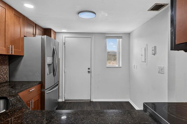 6301 N Falls Cir Drive 303, Lauderhill, FL 33319