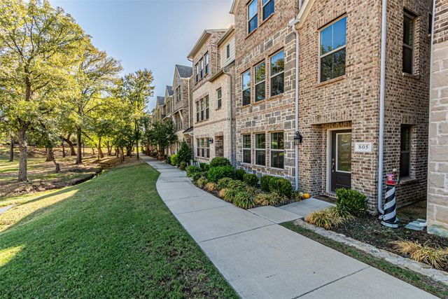 805 Tennessee Drive, Euless, TX 76040