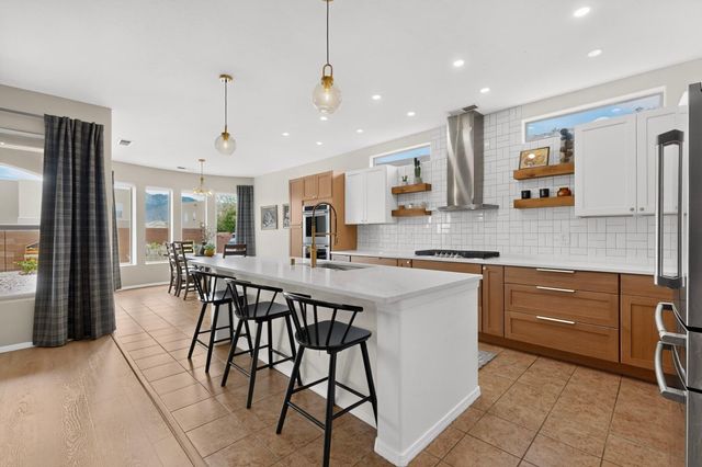 1044 Cristanos Drive, Bernalillo, NM 87004