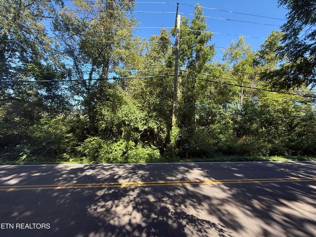 2601 Rifle Range Rd, Knoxville, TN 37918