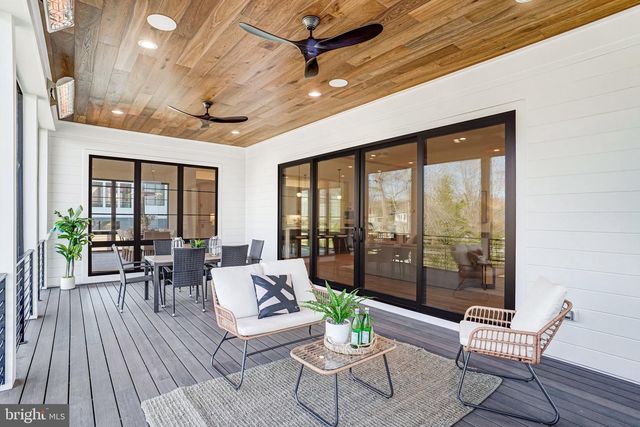 3946 N DUMBARTON ST, Mclean, VA 22101