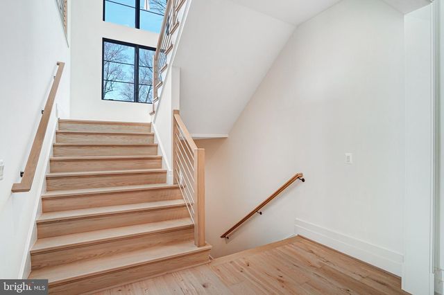 3946 N DUMBARTON ST, Mclean, VA 22101