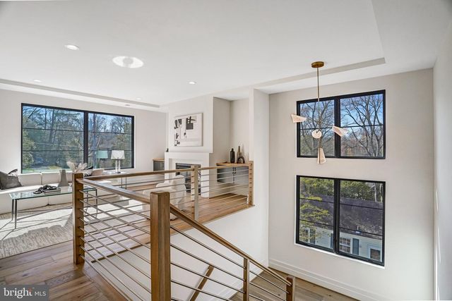 3946 N DUMBARTON ST, Mclean, VA 22101