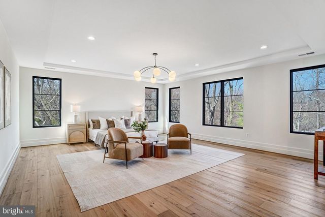 3946 N DUMBARTON ST, Mclean, VA 22101