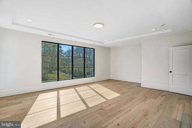 3946 N DUMBARTON ST, Mclean, VA 22101