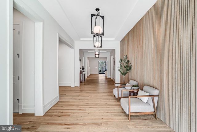 3946 N DUMBARTON ST, Mclean, VA 22101