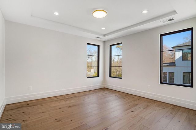 3946 N DUMBARTON ST, Mclean, VA 22101