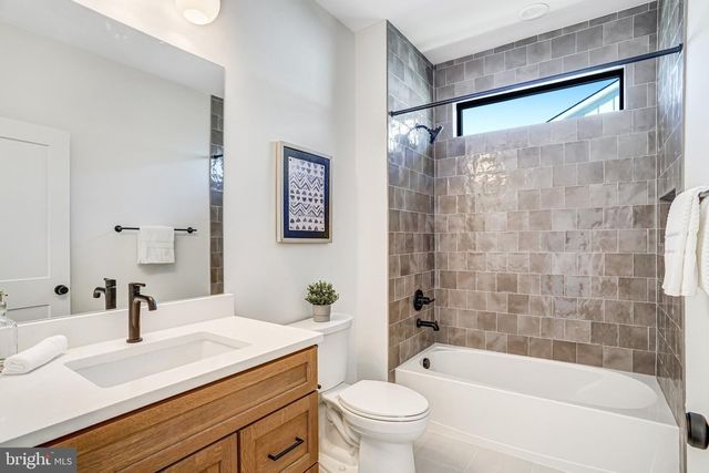 3946 N DUMBARTON ST, Mclean, VA 22101