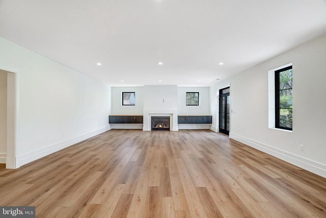 3946 N DUMBARTON ST, Mclean, VA 22101