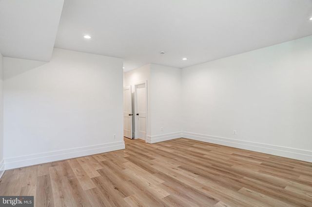 3946 N DUMBARTON ST, Mclean, VA 22101