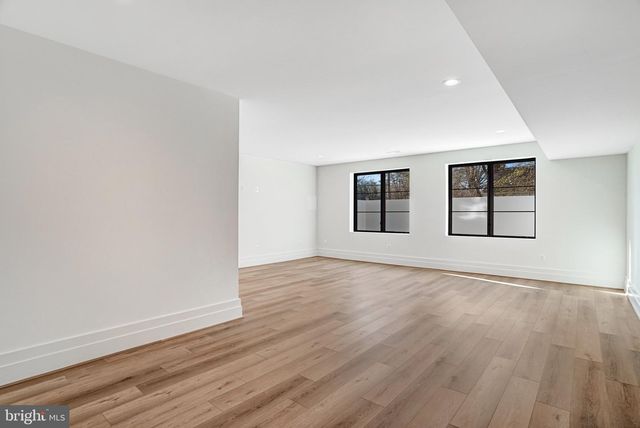 3946 N DUMBARTON ST, Mclean, VA 22101