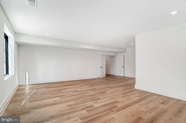 3946 N DUMBARTON ST, Mclean, VA 22101