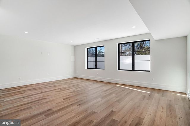 3946 N DUMBARTON ST, Mclean, VA 22101