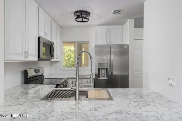 19 ARBOR CLUB Drive 319, Ponte Vedra Beach, FL 32082