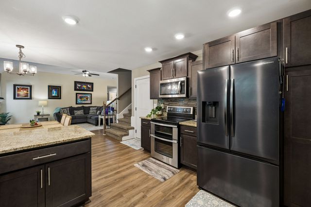 906 Riverwood Dr, Buchanan, TN 38222
