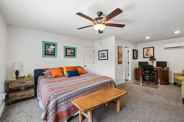 906 Riverwood Dr, Buchanan, TN 38222