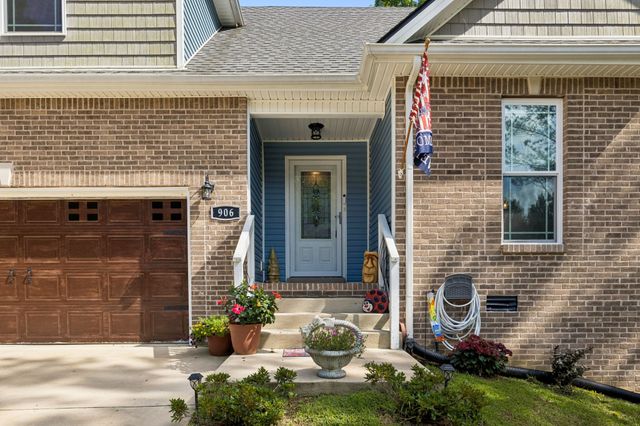 906 Riverwood Dr, Buchanan, TN 38222
