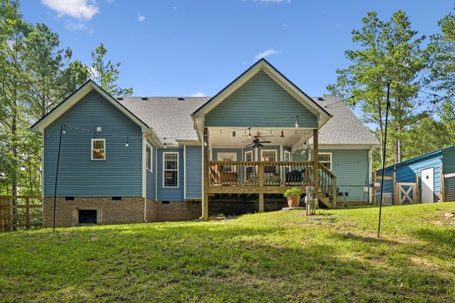 906 Riverwood Dr, Buchanan, TN 38222