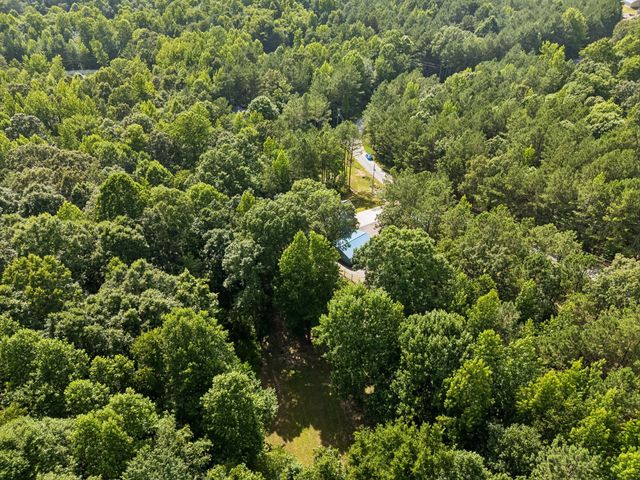 906 Riverwood Dr, Buchanan, TN 38222