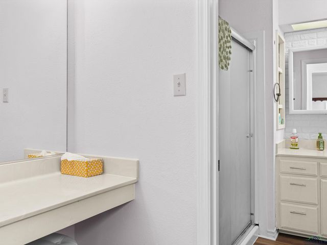 226 Circle Ridge, Gilmer, TX 75645