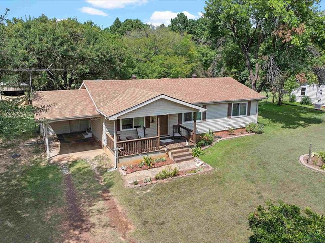 226 Circle Ridge, Gilmer, TX 75645