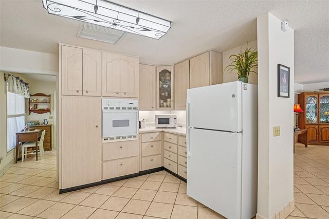 4546 GRIFFIN VIEW DRIVE, Lady Lake, FL 32159