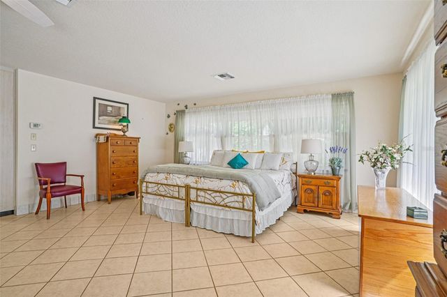4546 GRIFFIN VIEW DRIVE, Lady Lake, FL 32159