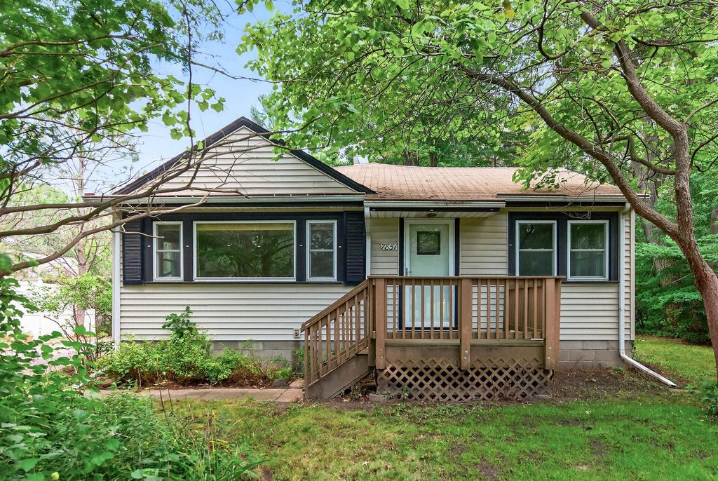 7851 Eastwood Road, Mounds View, MN 55112
