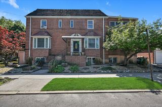 144-49 70th Avenue, Kew Garden Hills, NY 11367