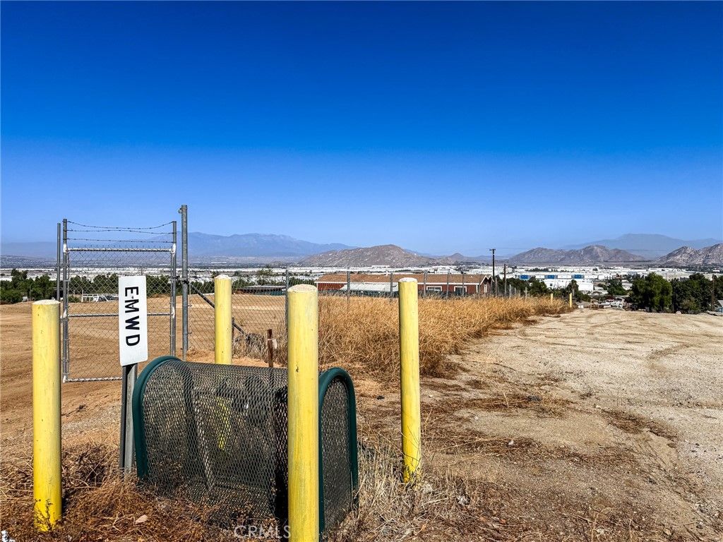 22427 Akers Lane, Perris, CA 92570 — photo 2