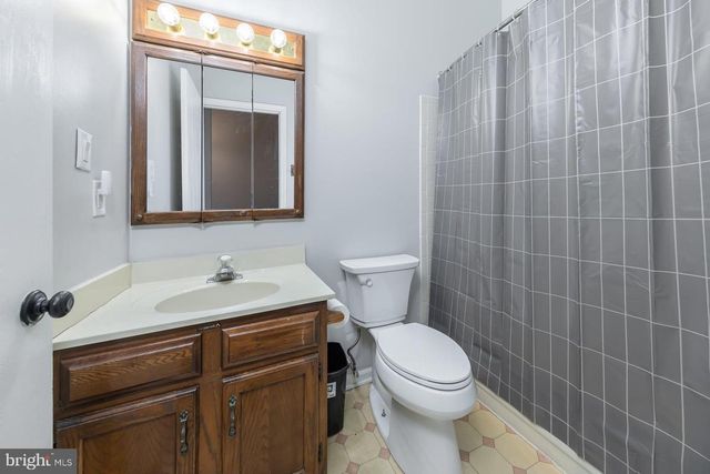 6 ANDREW CT, Glassboro, NJ 08028