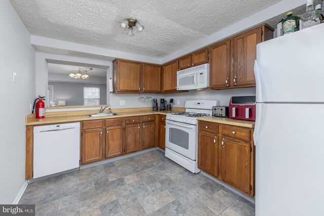 6 ANDREW CT, Glassboro, NJ 08028